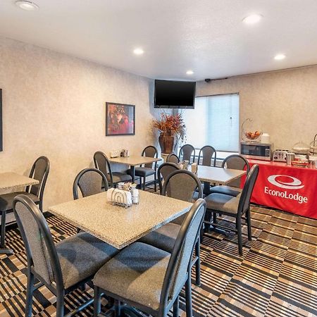 Econo Lodge Пуэбло Экстерьер фото