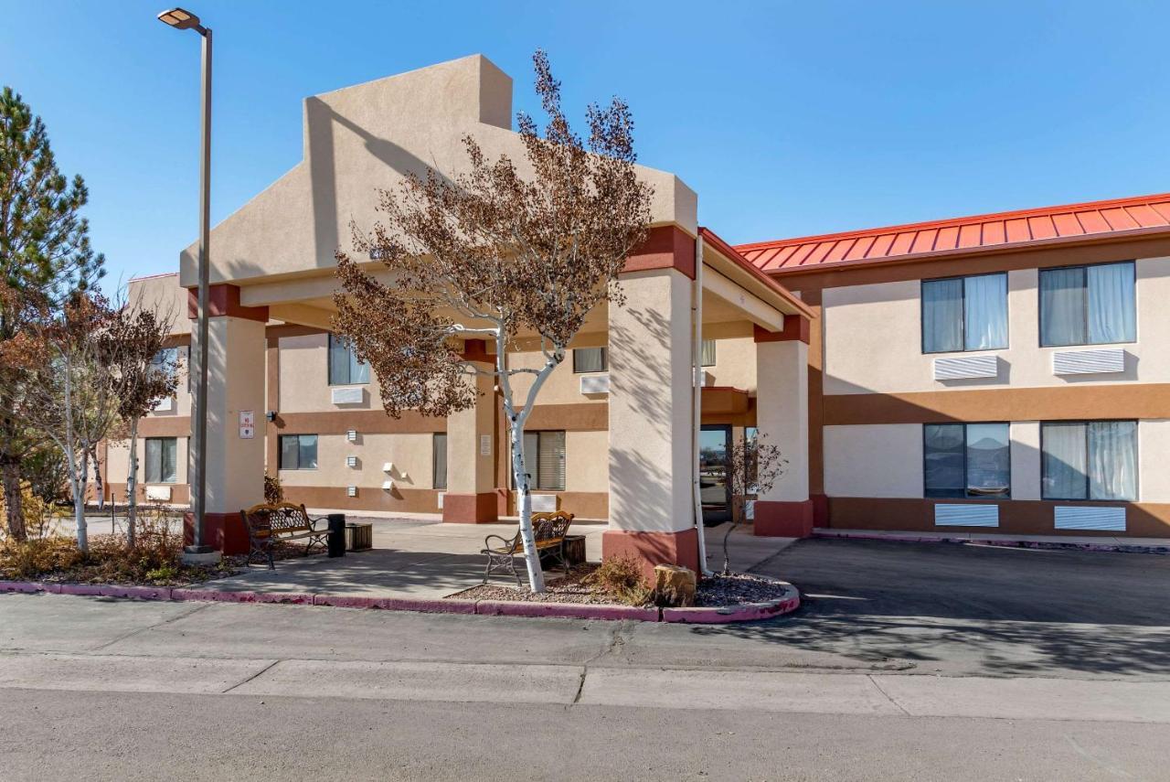 Econo Lodge Пуэбло Экстерьер фото