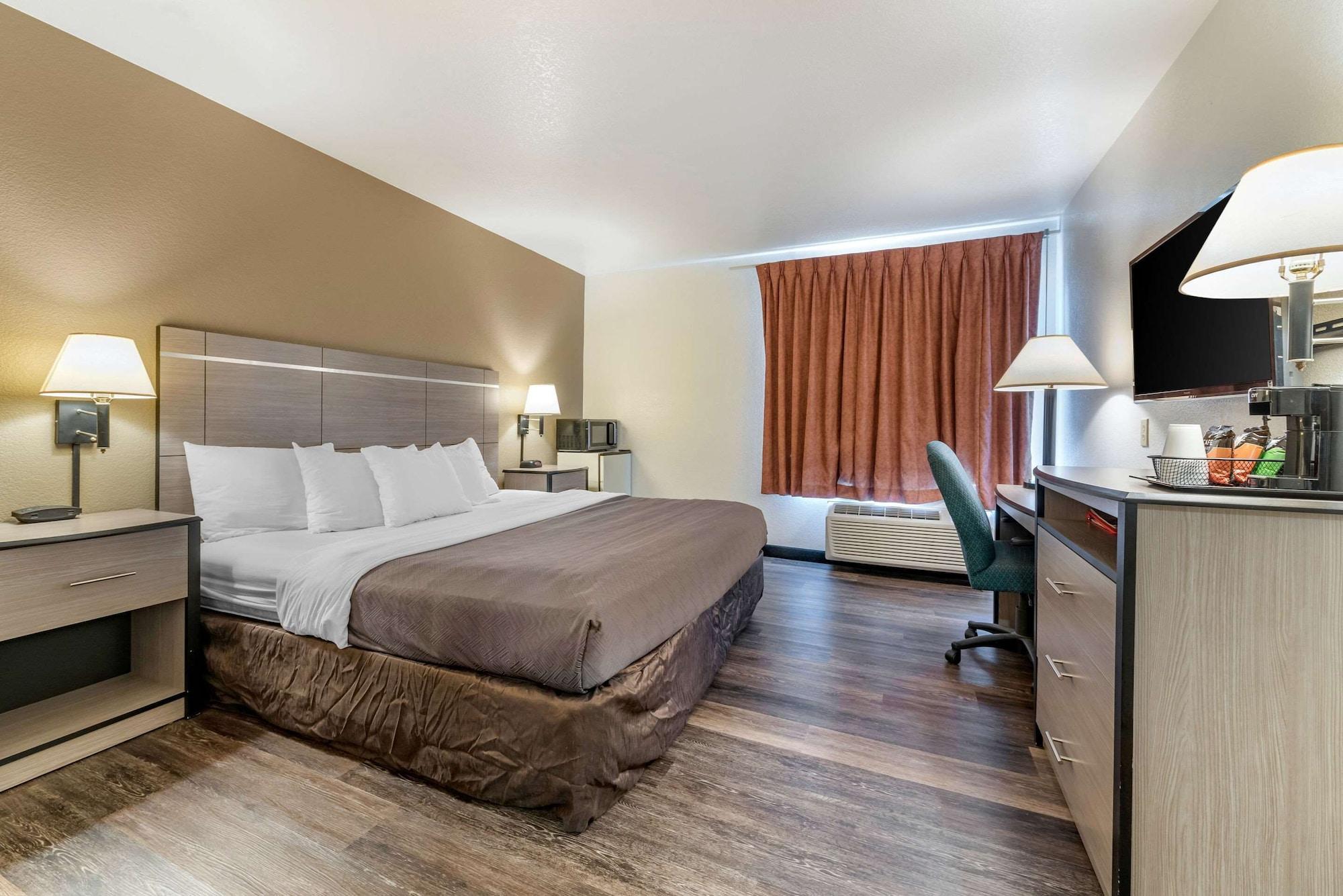 Econo Lodge Пуэбло Экстерьер фото